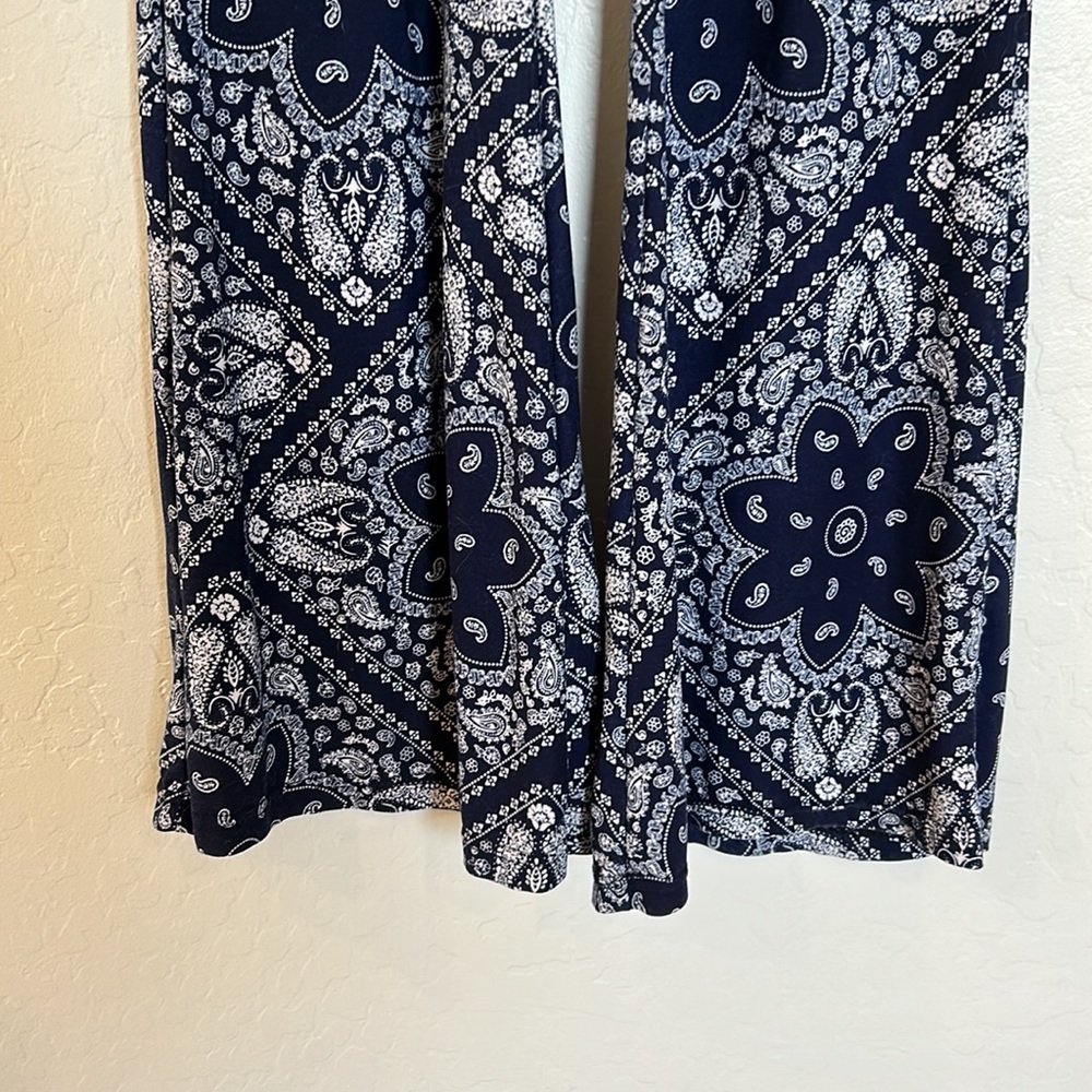 Navy Printed Pants Size Large - Picture 2 of 4
